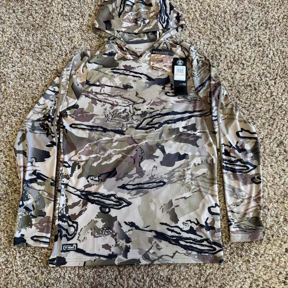 Under Armour Barren Camo Hoodie Size SM New With Tags